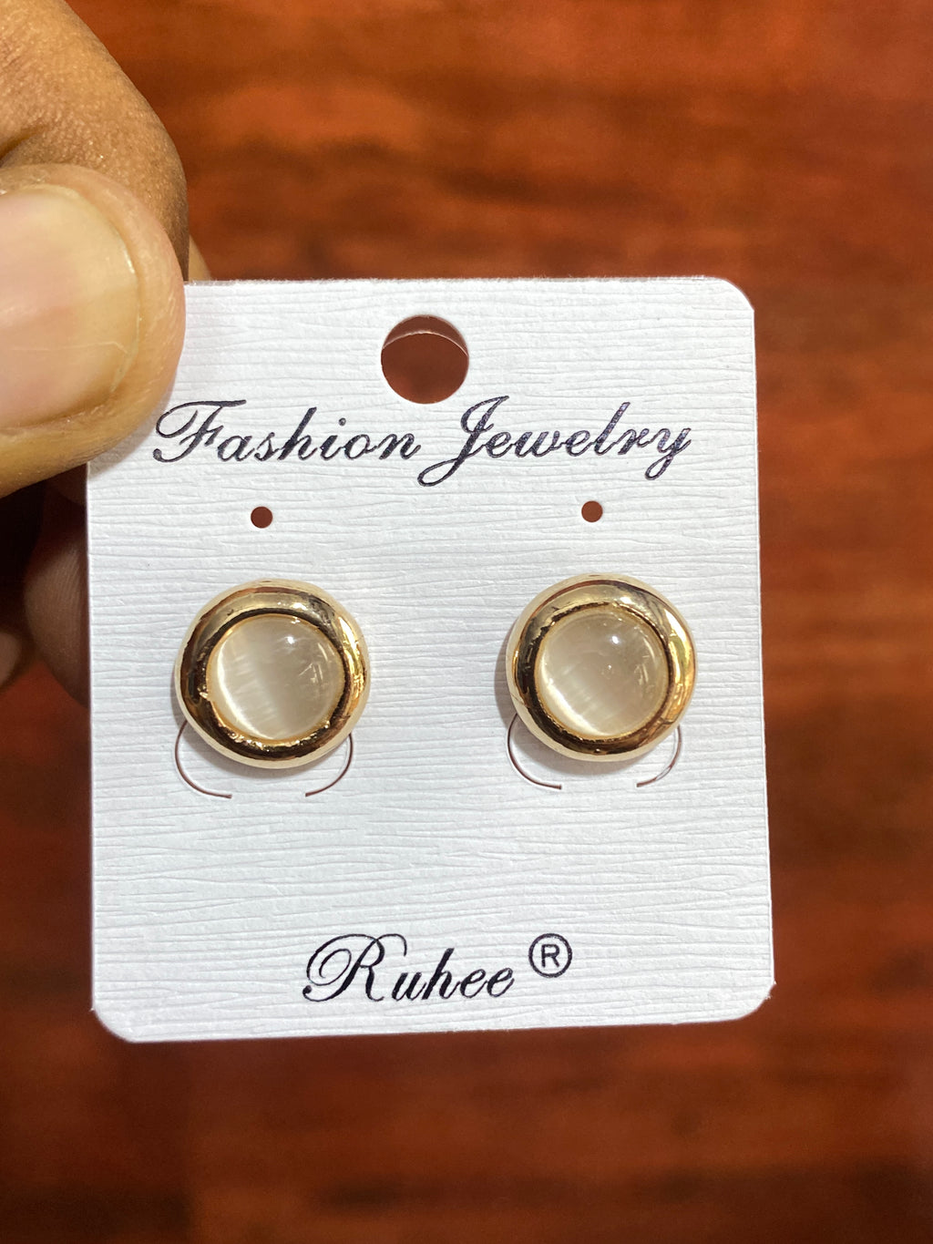 Elegant Gold-Tone Round Cat’s Eye Stone Stud Earrings for Women | Minimalist Daily Wear Earrings